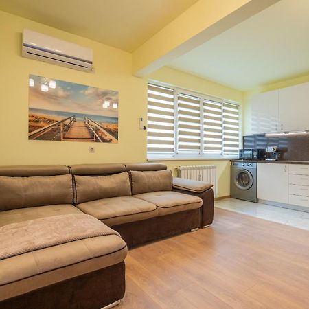 Top Location Central New & Spacious 3 Bdr Apt Medical Academy Sofía Exterior foto