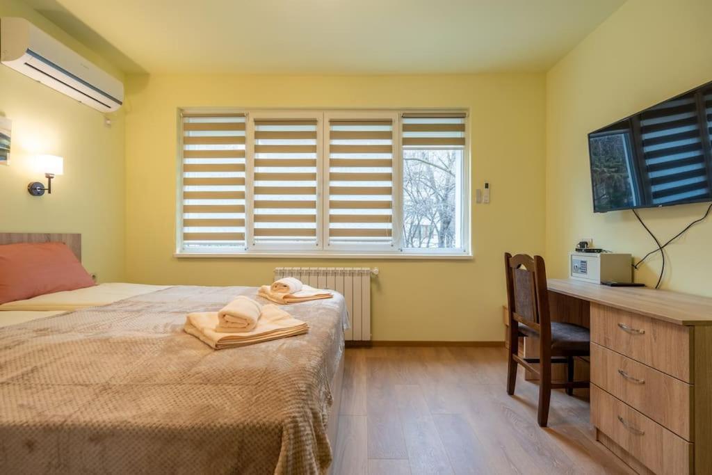 Top Location Central New & Spacious 3 Bdr Apt Medical Academy Sofía Exterior foto